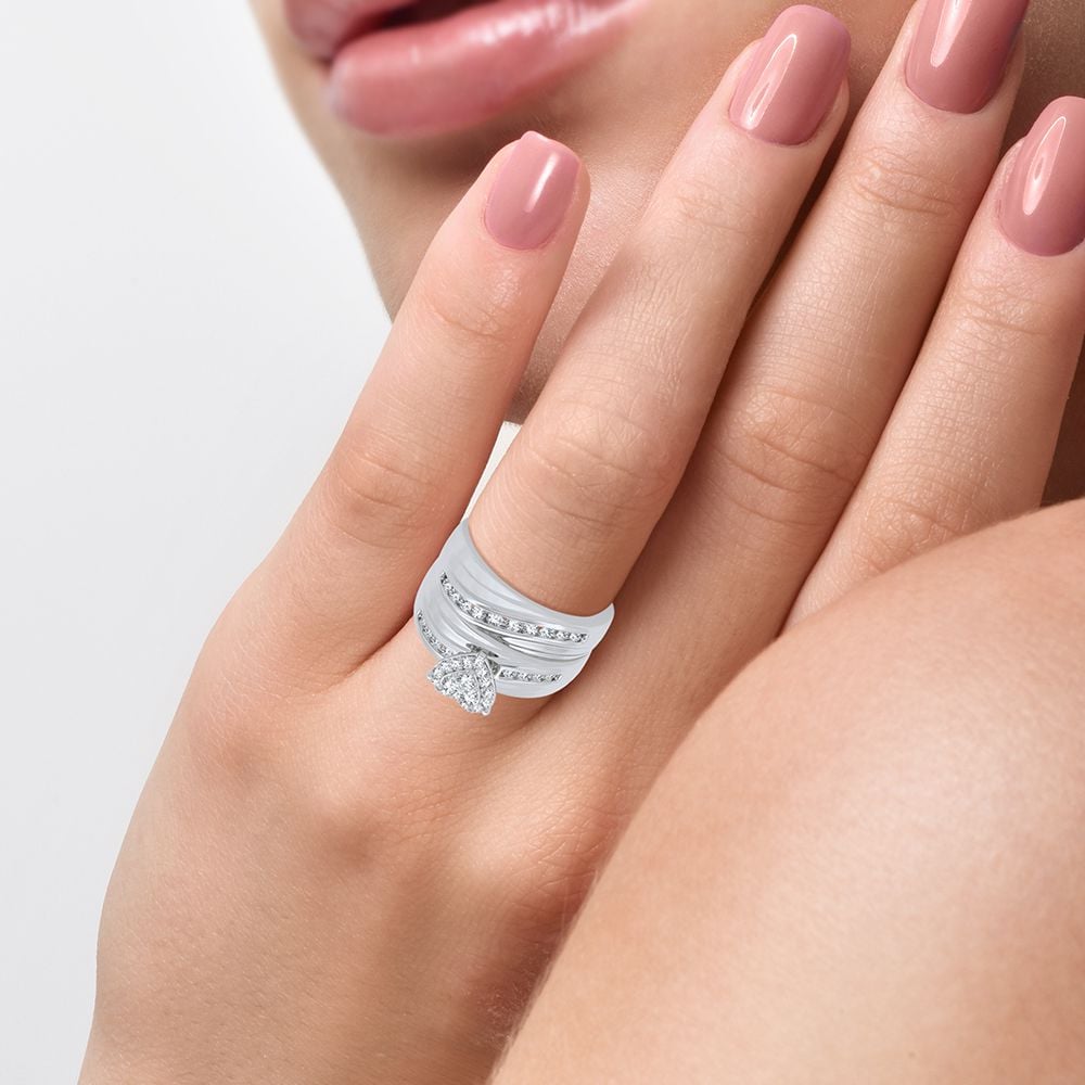 1-1/6 ct Diamond Trio Wedding Set in 14K White Gold